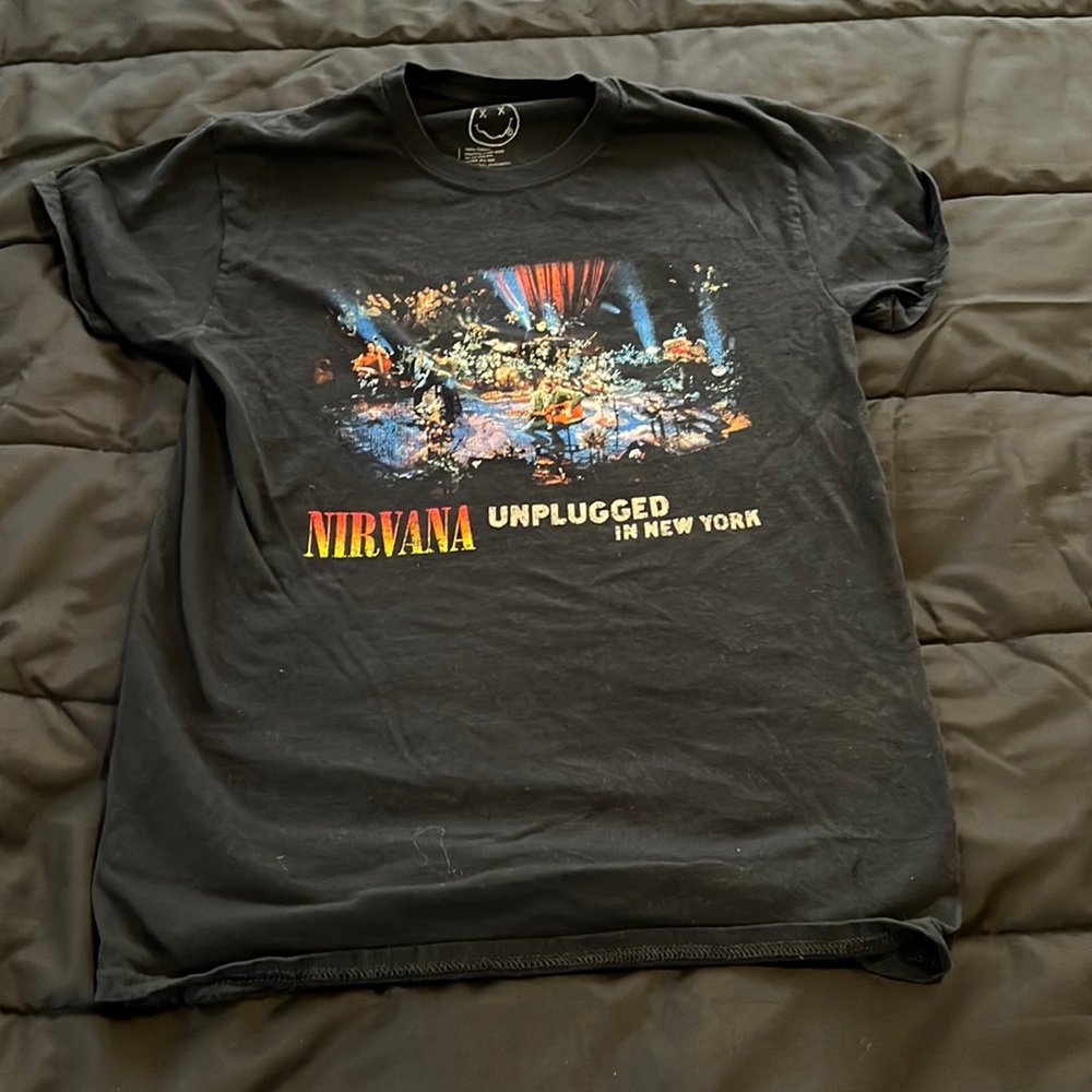 Nirvana black tee (small)
